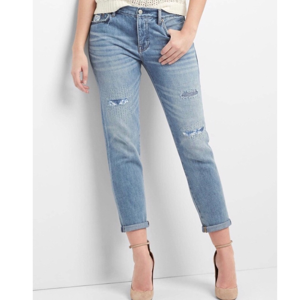 GAP Relaxed Boyfriend Jean